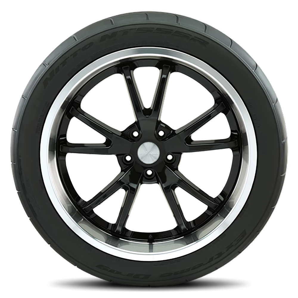 Nitto NT555R Tires P305/40R18 180720