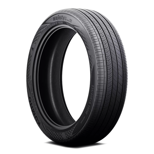 Kumho Majesty 9 Solus TA91 Tires 235/40R18 6301192