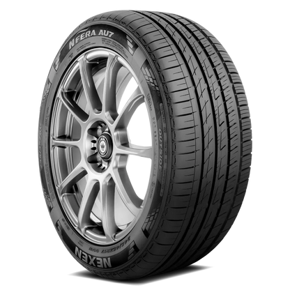 Nexen Nfera AU7 Tires 235/40R19 15234NXK
