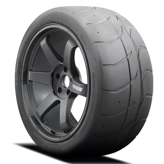 Nitto NT01 Tires 315/35ZR17 371570